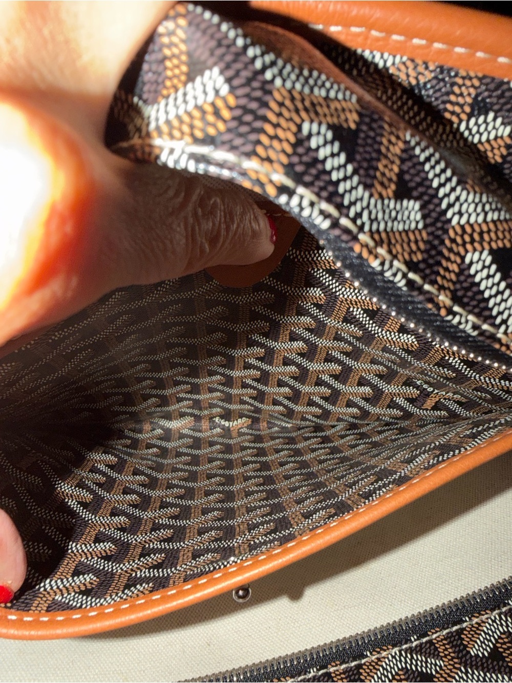 Authentic Goyard Patterned Tote Bag with White Stripe with dust bag - Picture 9 of 13